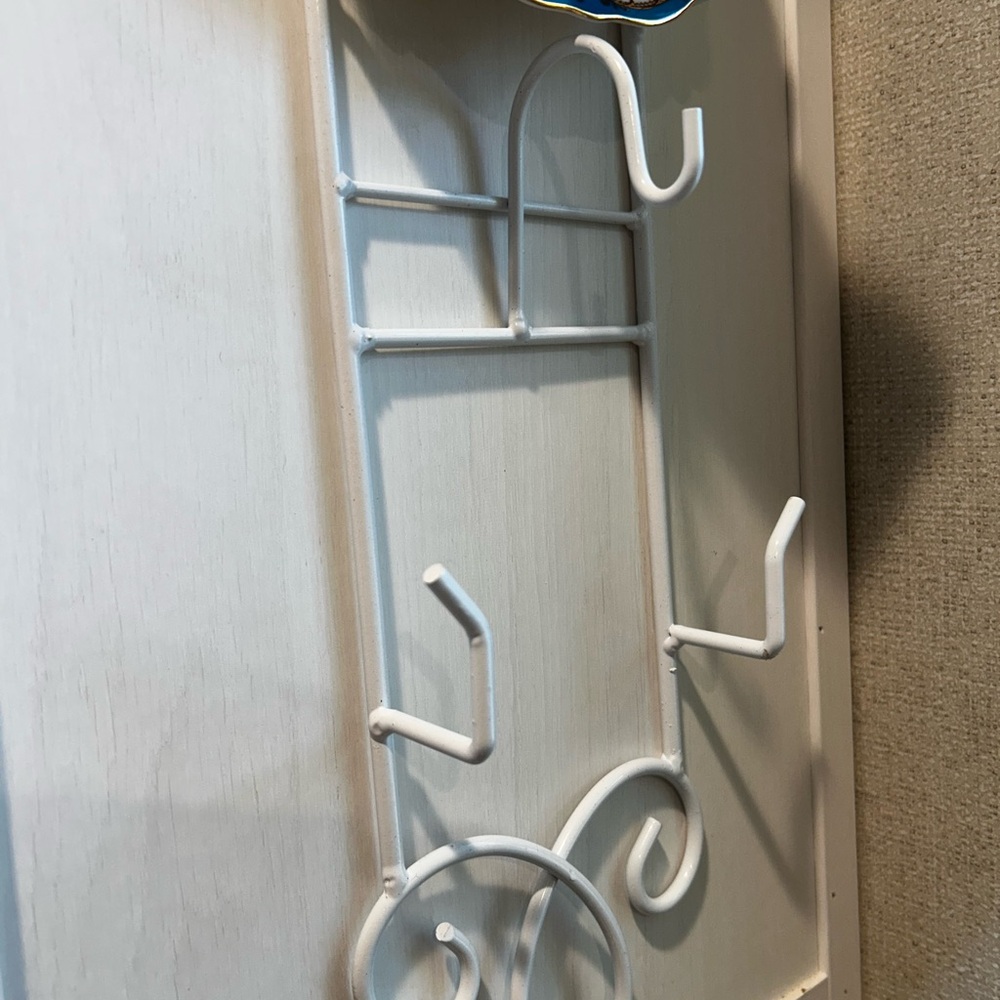 White Metal Wall Hook Rack